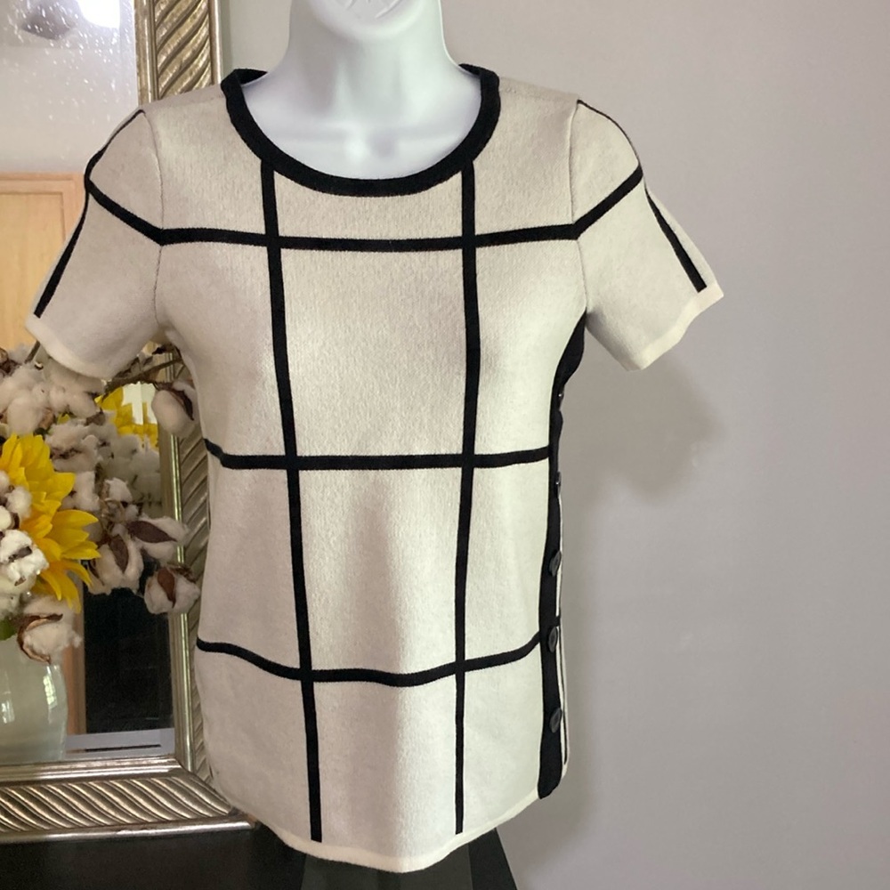 Anne Klein Graphic Black White Contrast